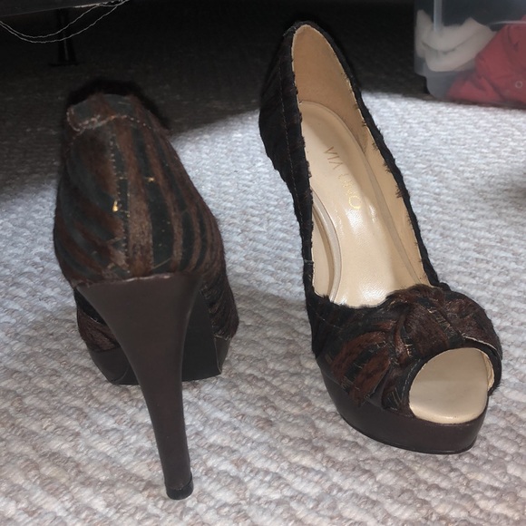 Via Uno Heels size 6 - Picture 3 of 7